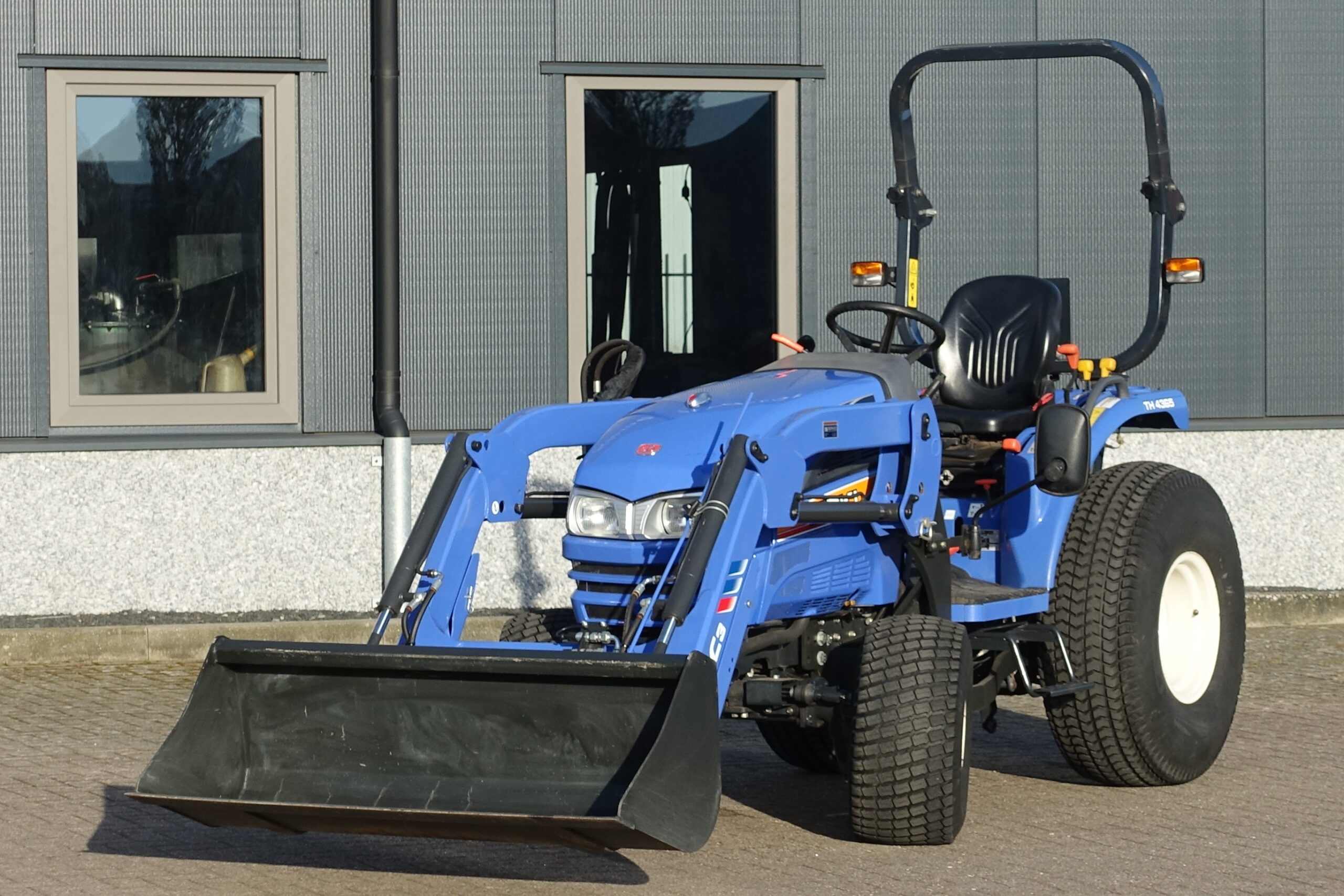 Iseki TH4365 4wd HST