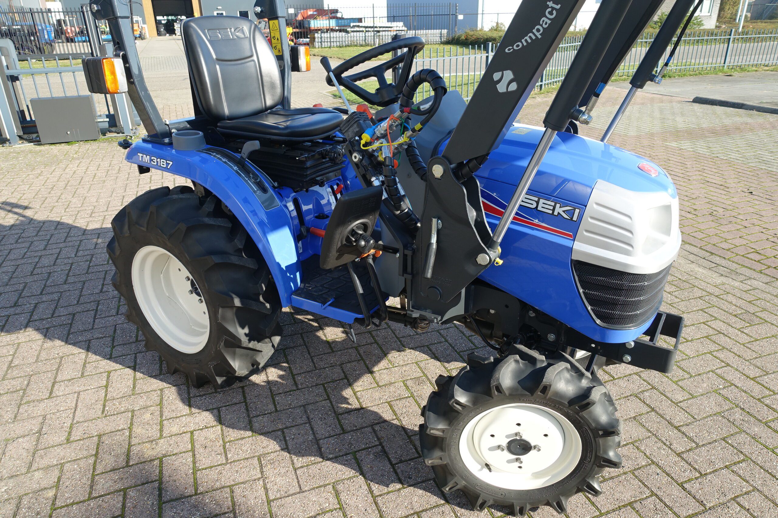 Iseki TM3187 4wd - Afbeelding 2