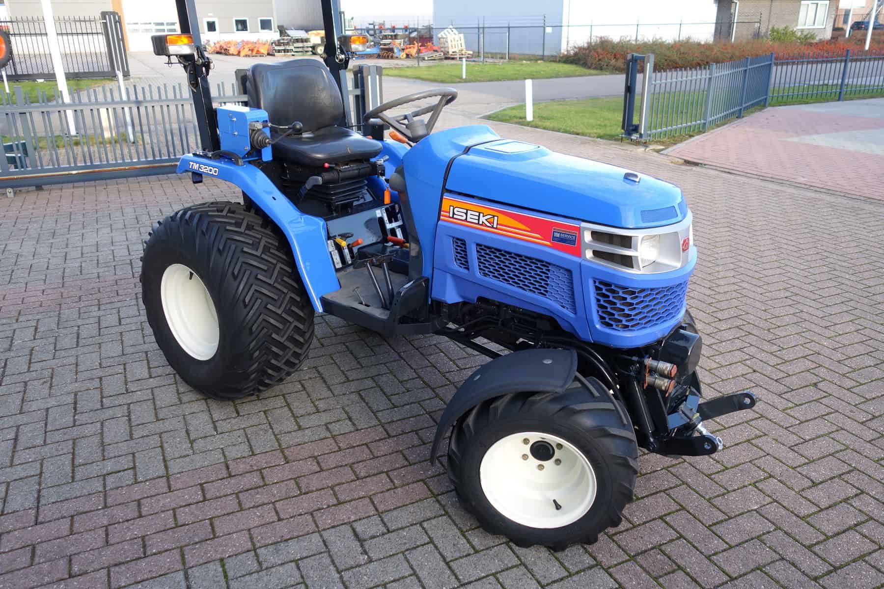 Iseki TM3200 4wd - Afbeelding 2