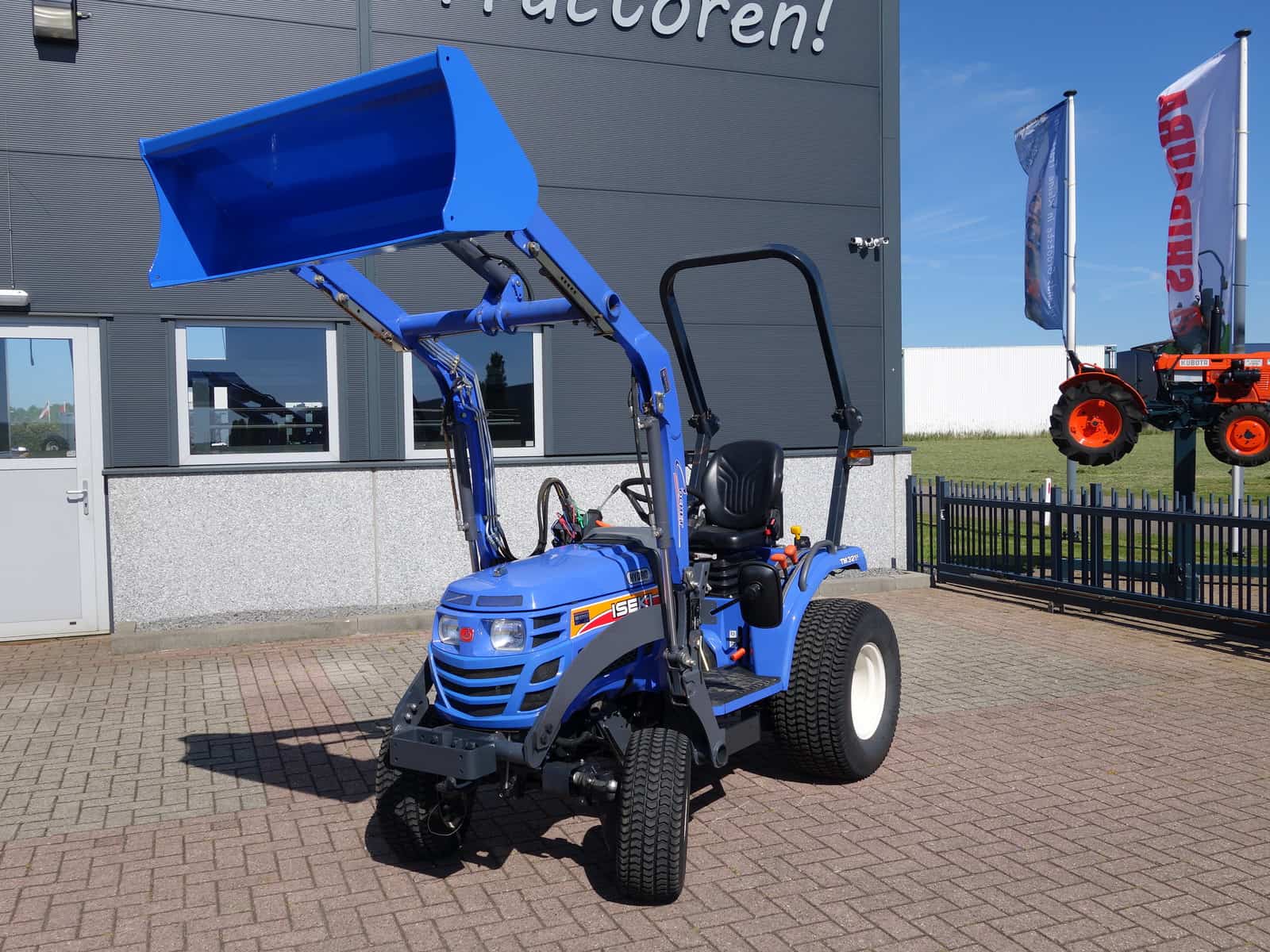 Iseki TM3215 4wd HST - Afbeelding 3