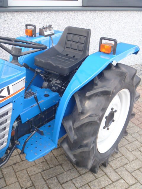 Iseki TU2100 4wd - Afbeelding 7