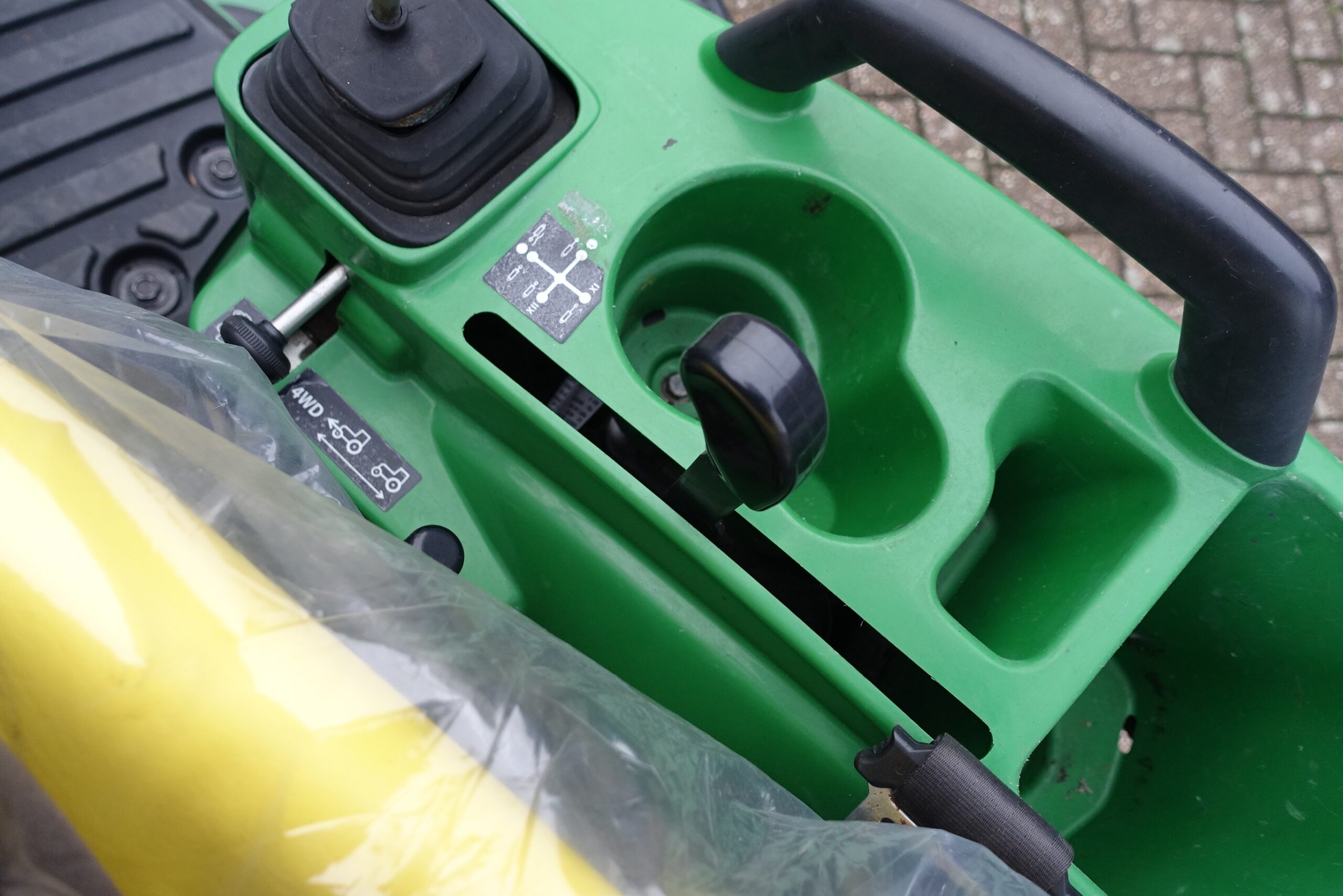 John Deere 1023E 4wd HST - Afbeelding 16