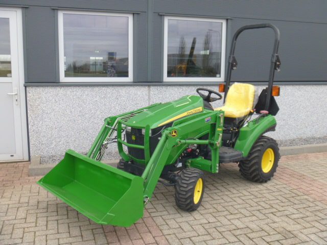 John Deere 1023E 4wd HST
