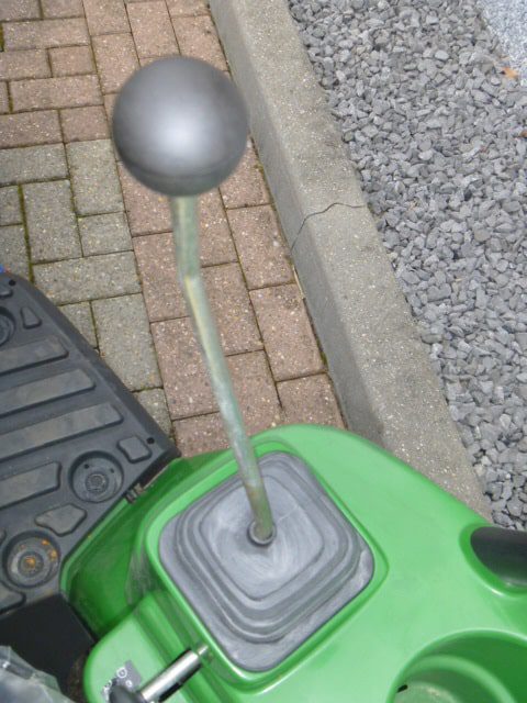 John Deere 1023E 4wd HST - Afbeelding 9