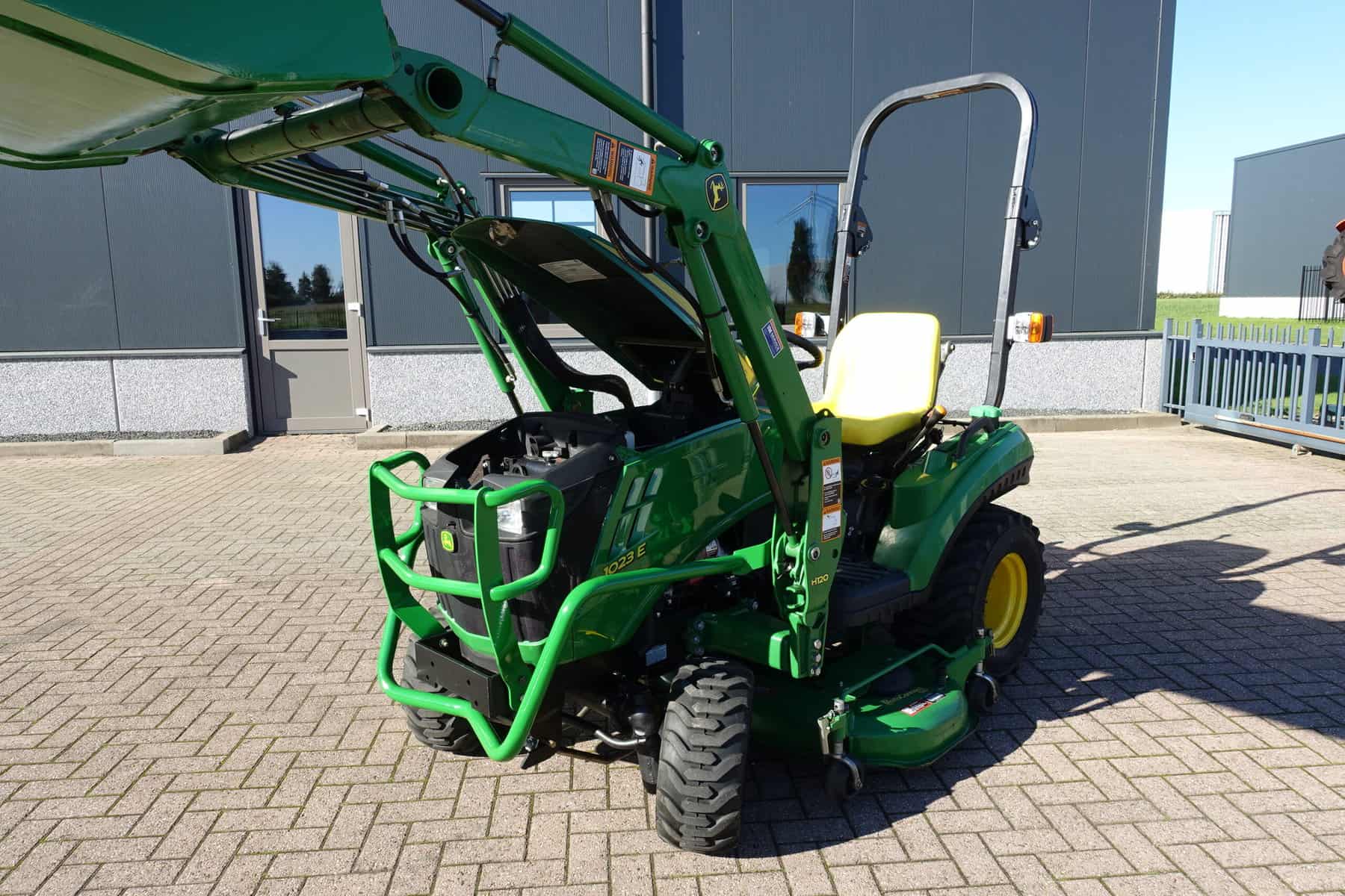 John Deere 1023E 4wd HST - Afbeelding 25