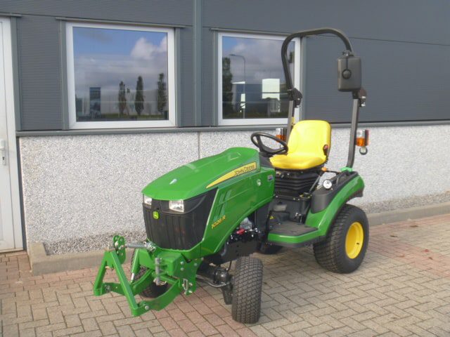 John Deere 1026R 4wd HST