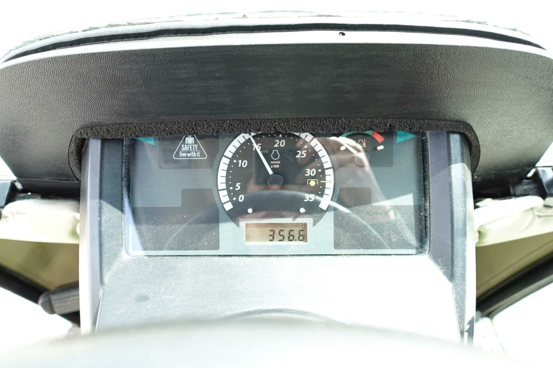 John Deere 1026R 4wd HST - Afbeelding 12