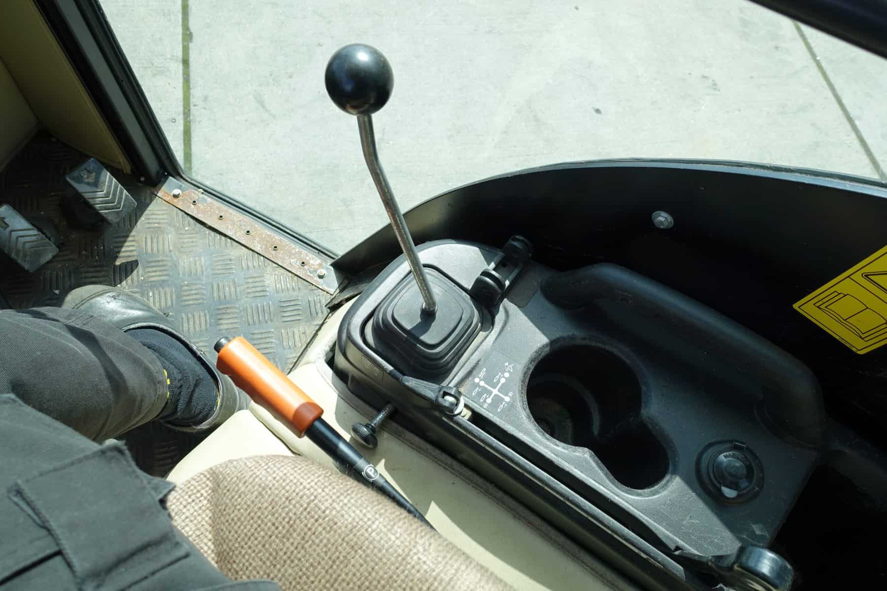 John Deere 1026R 4wd HST - Afbeelding 14