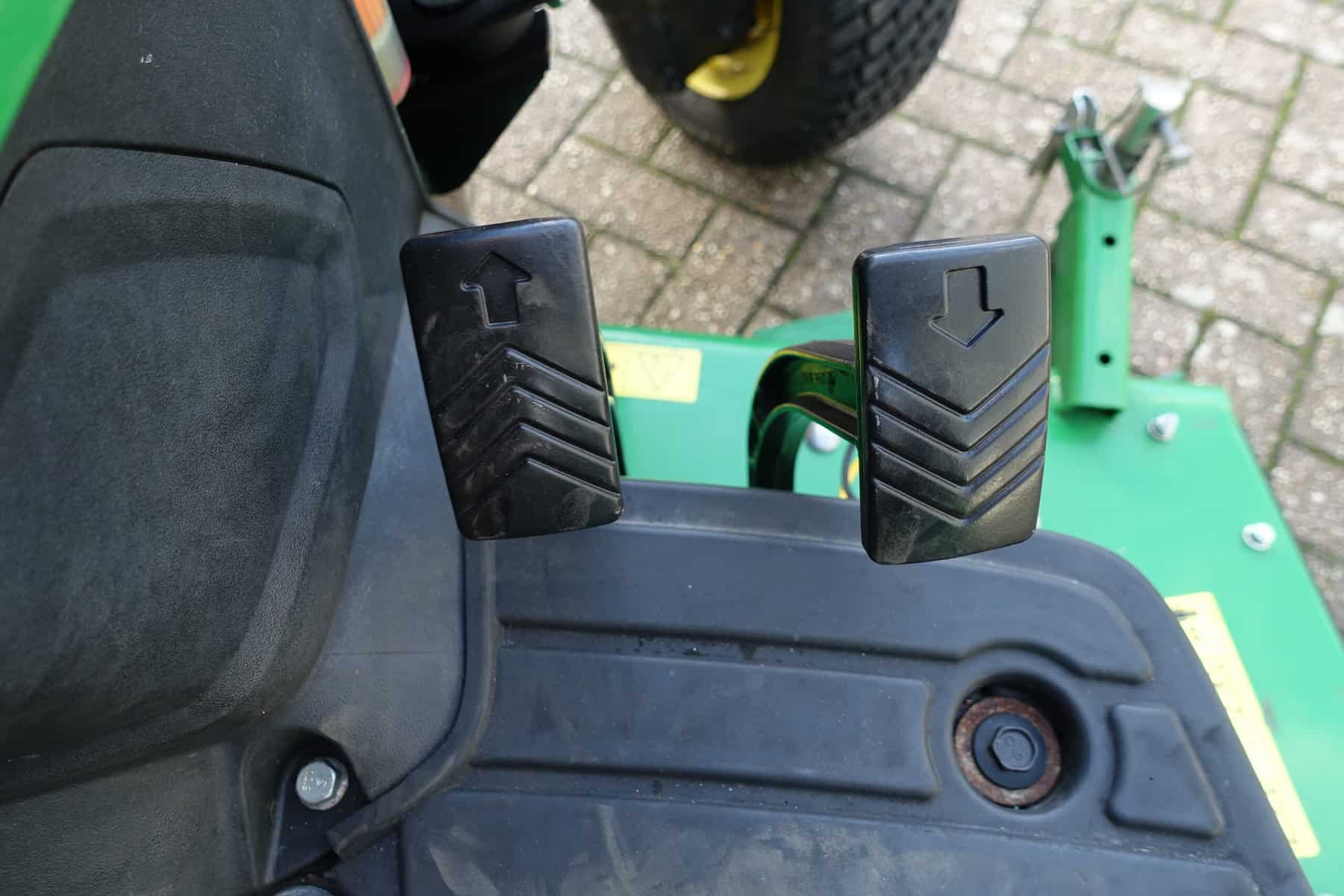 John Deere 1026R 4wd HST - Afbeelding 12