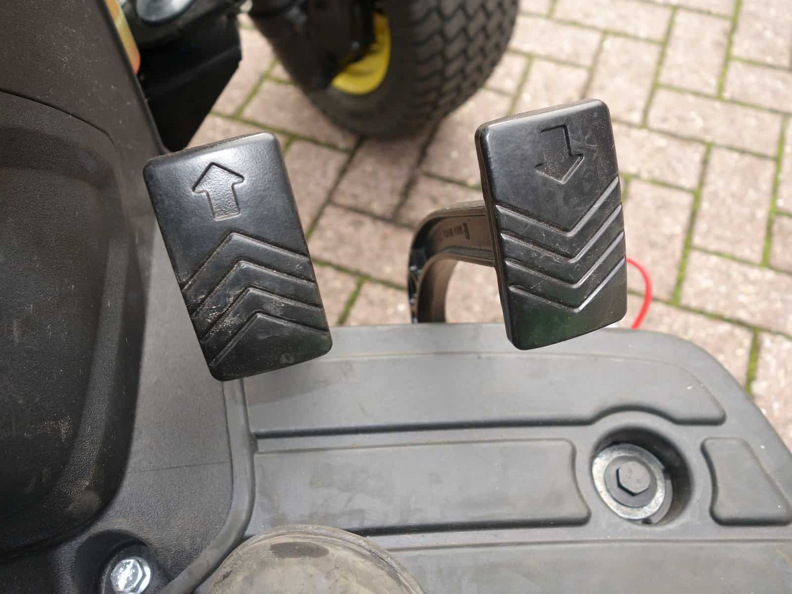 John Deere 1026R 4wd HST - Afbeelding 15