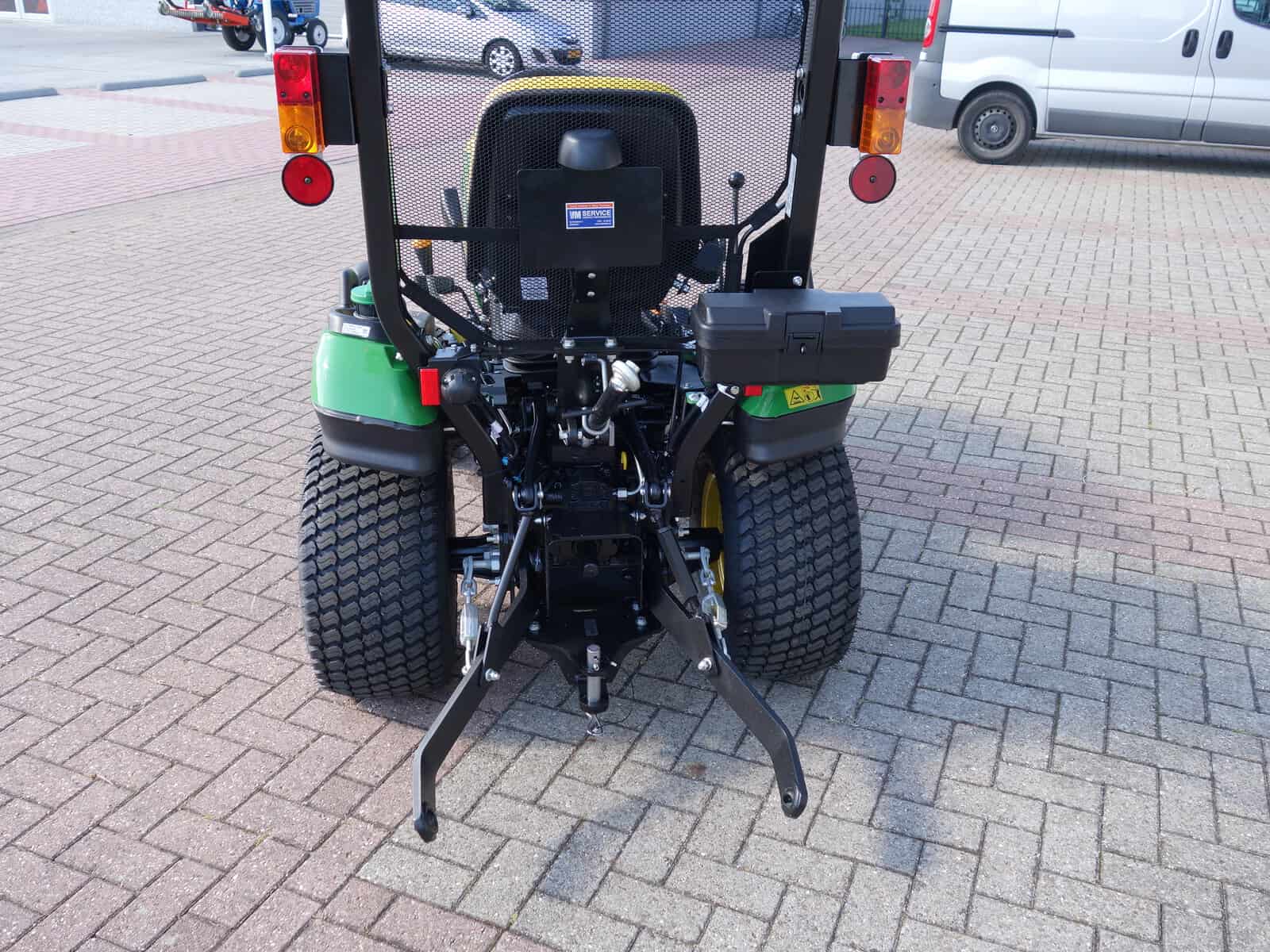 John Deere 1026R 4wd HST - Afbeelding 15