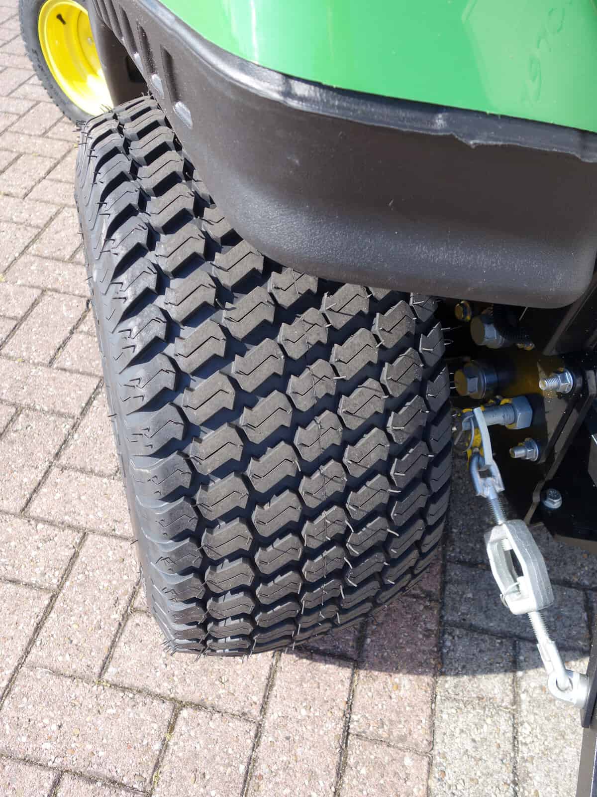 John Deere 1026R 4wd HST - Afbeelding 19