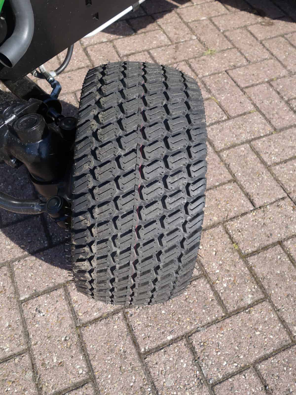 John Deere 1026R 4wd HST - Afbeelding 20