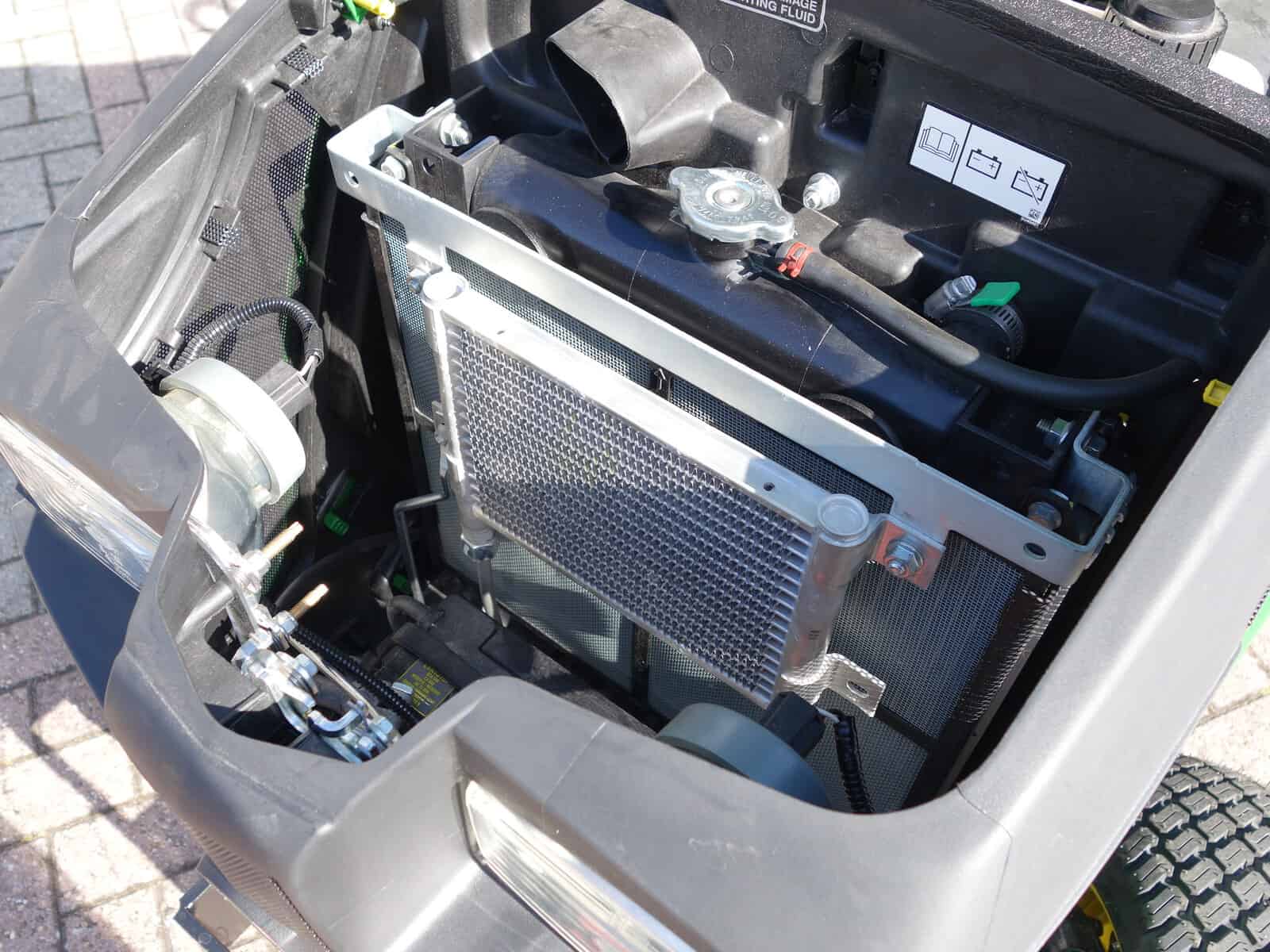 John Deere 1026R 4wd HST - Afbeelding 24