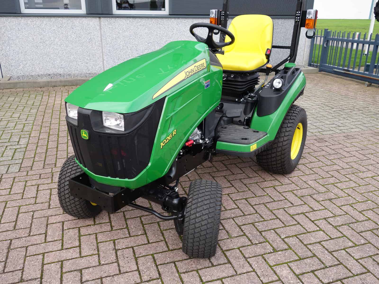 John Deere 1026R 4wd HST - Afbeelding 4