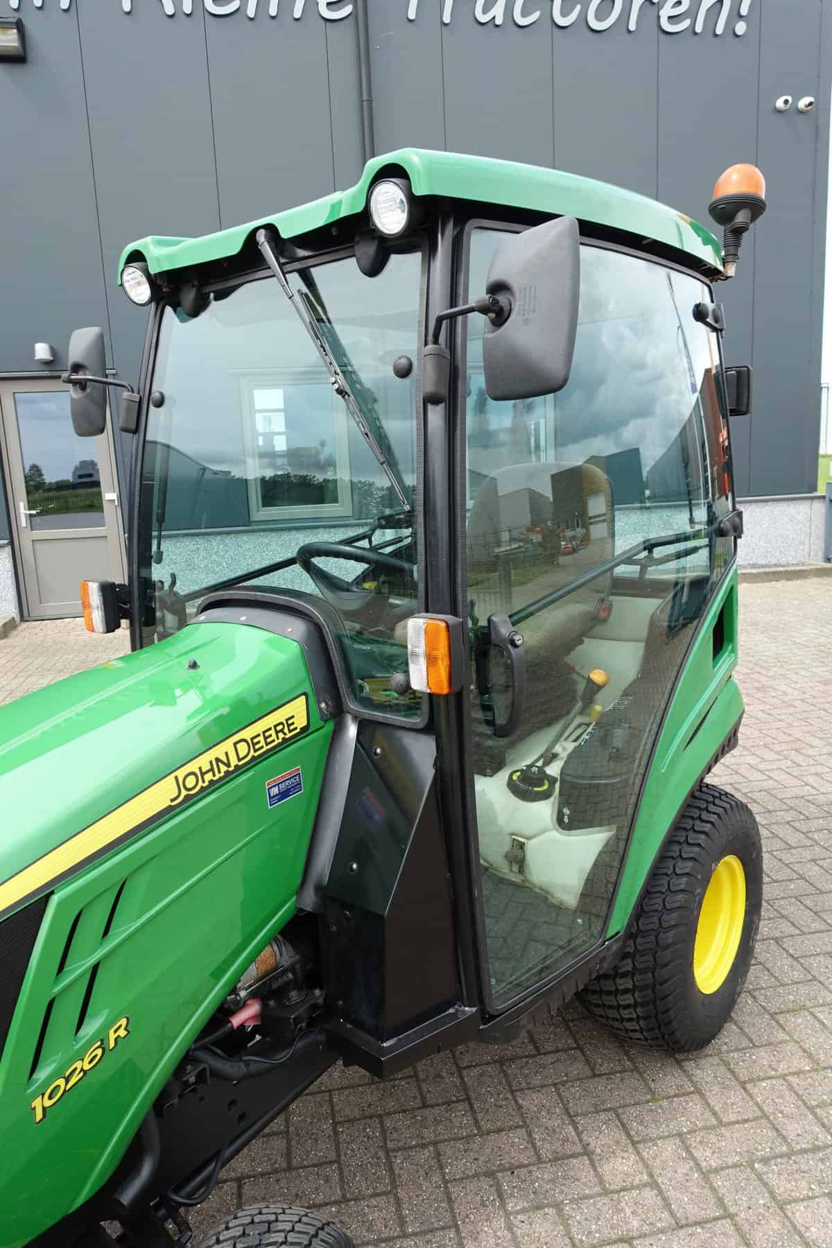 John Deere 1026R 4wd HST - Afbeelding 11