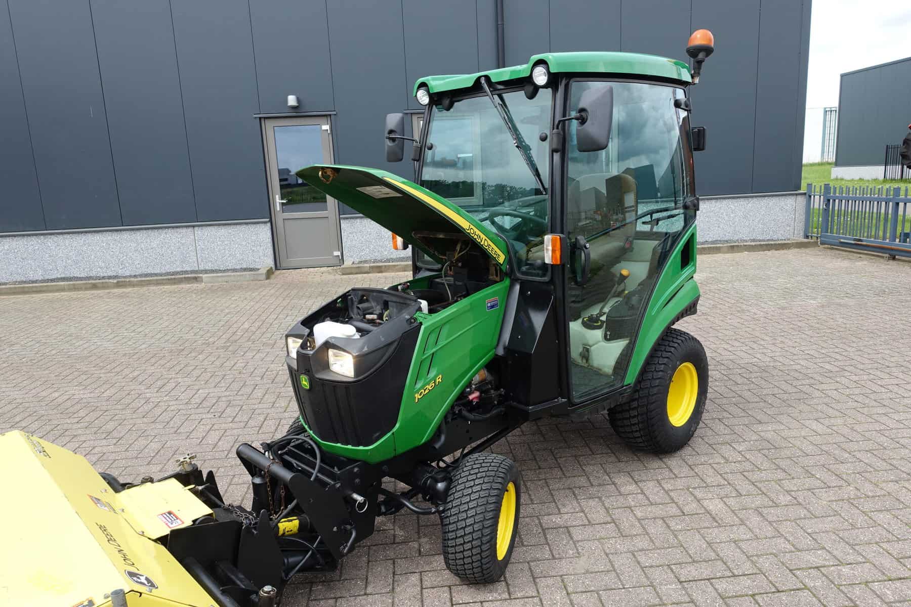John Deere 1026R 4wd HST - Afbeelding 30