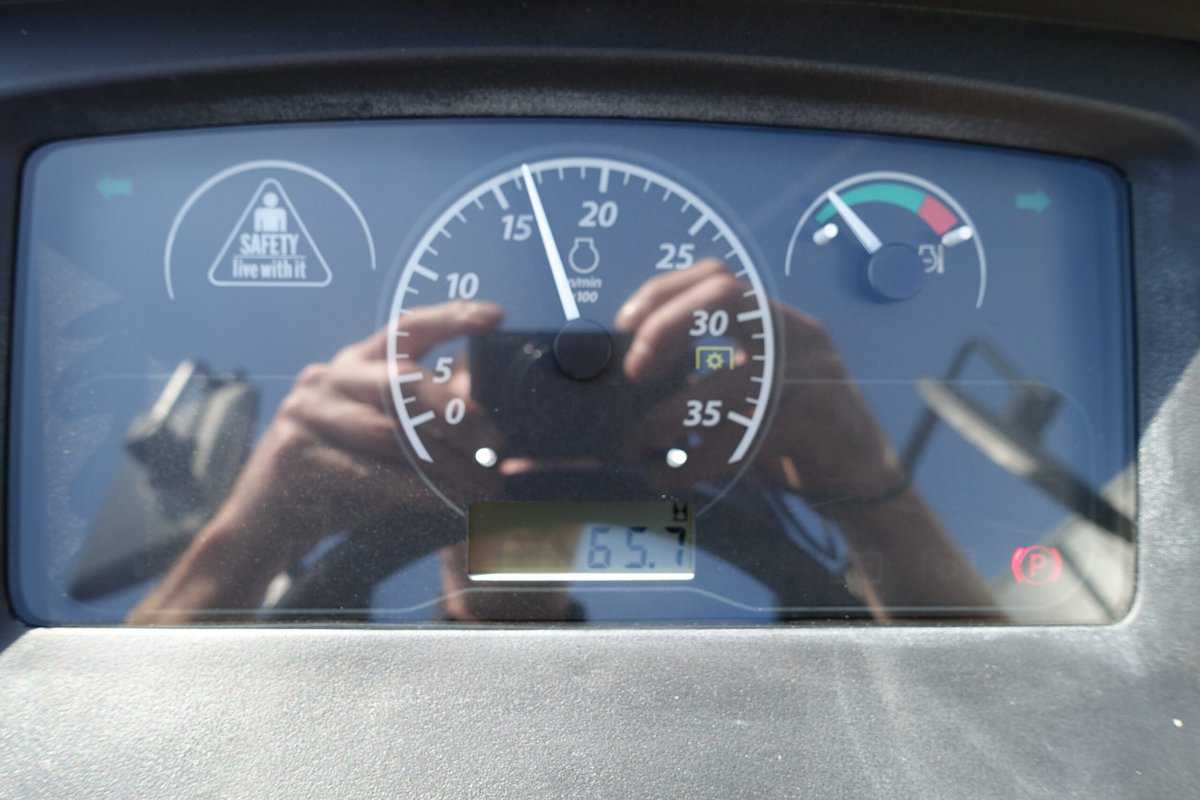 John Deere 1026R 4wd HST - Afbeelding 11