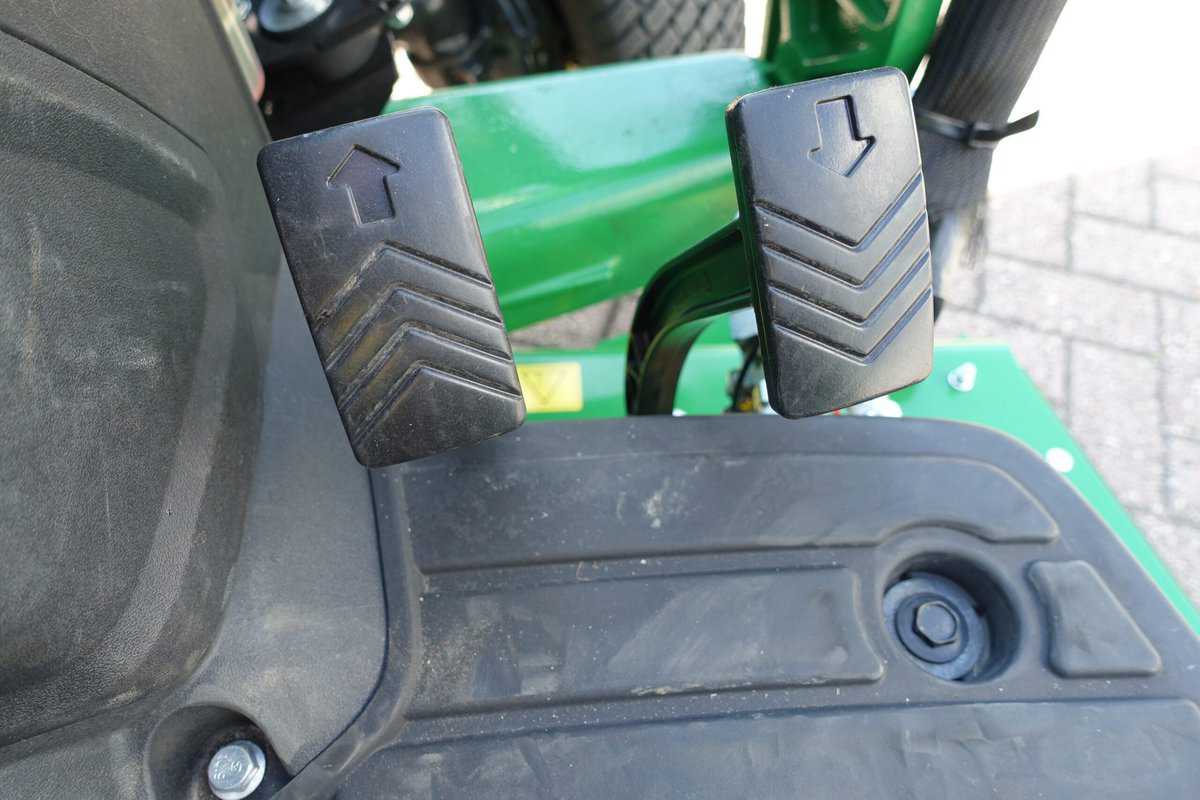 John Deere 1026R 4wd HST - Afbeelding 13