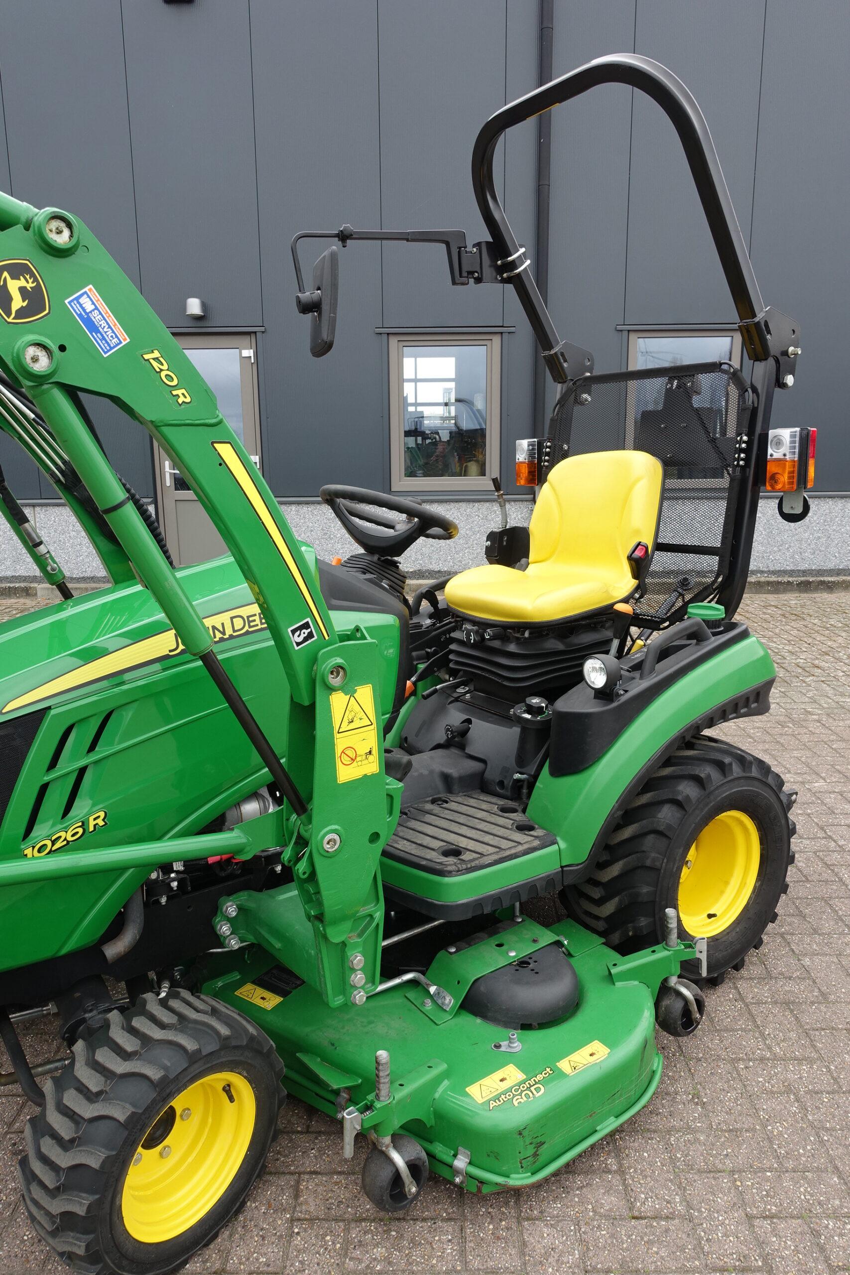 John Deere 1026R 4wd HST - Afbeelding 16