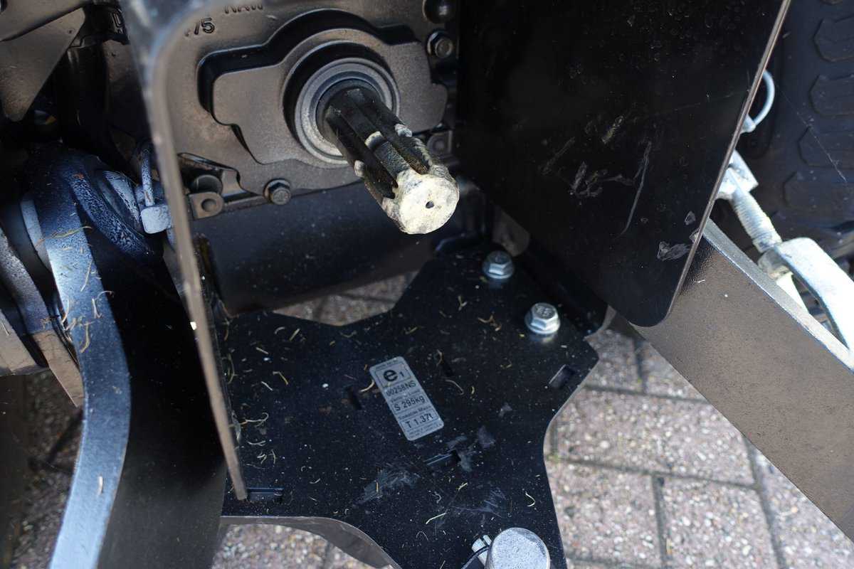 John Deere 1026R 4wd HST - Afbeelding 22