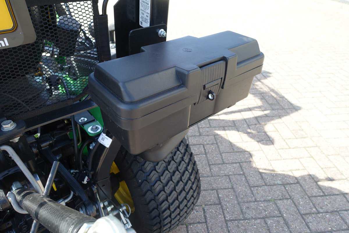 John Deere 1026R 4wd HST - Afbeelding 23