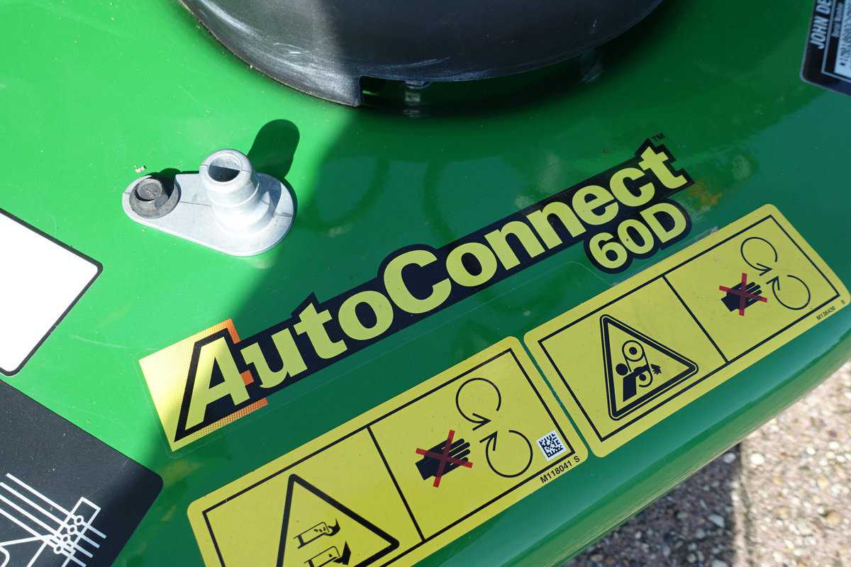 John Deere 1026R 4wd HST - Afbeelding 33