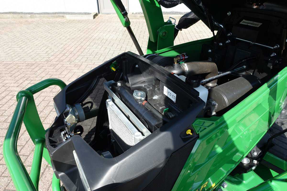 John Deere 1026R 4wd HST - Afbeelding 37