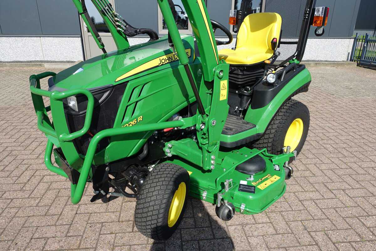 John Deere 1026R 4wd HST - Afbeelding 5