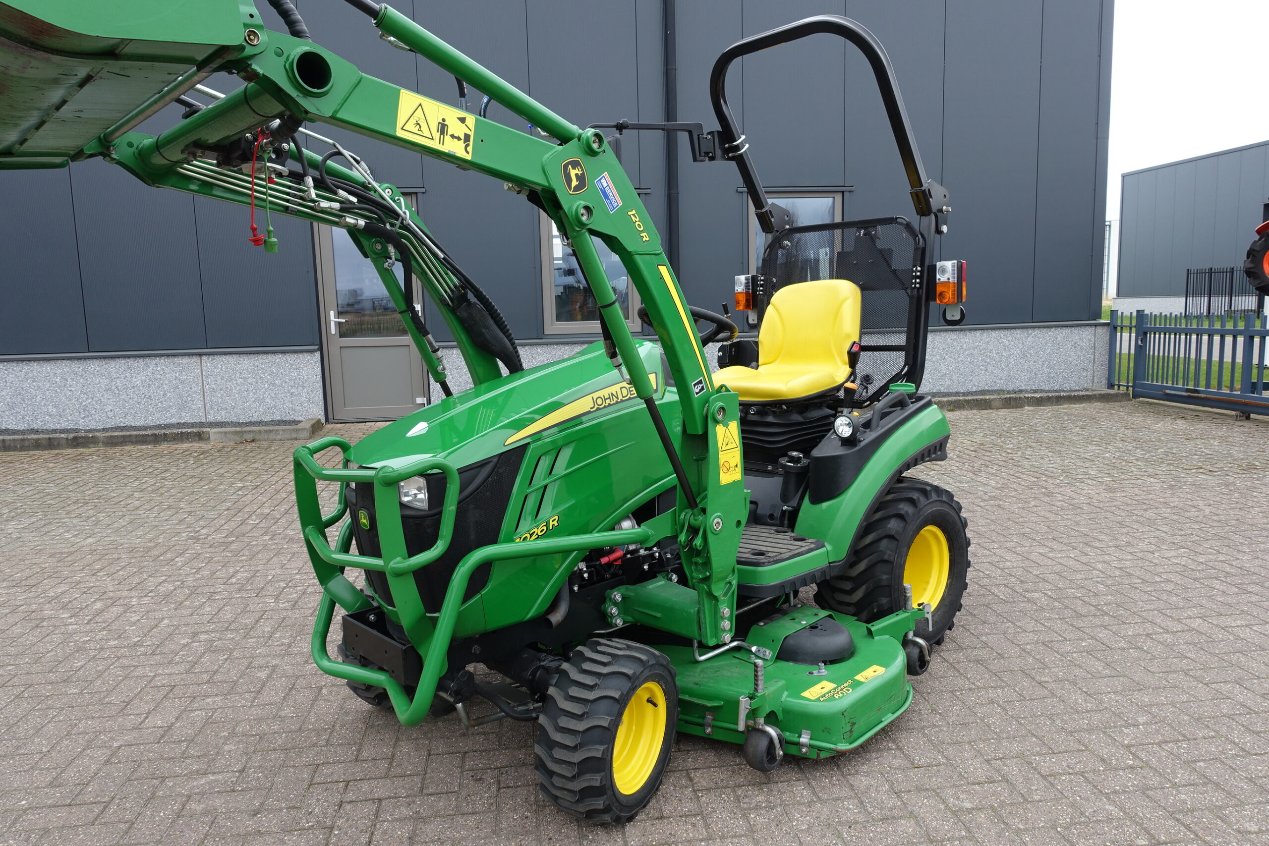 John Deere 1026R 4wd HST - Afbeelding 9