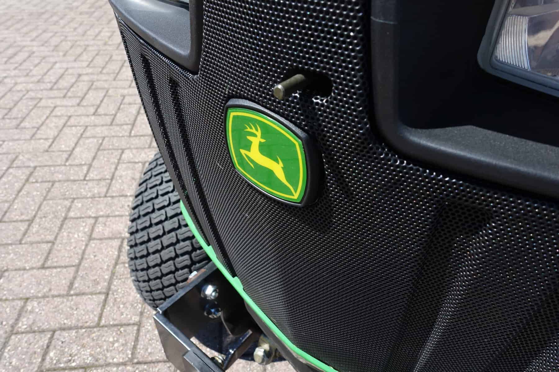 John Deere 1026R 4wd HST - Afbeelding 6