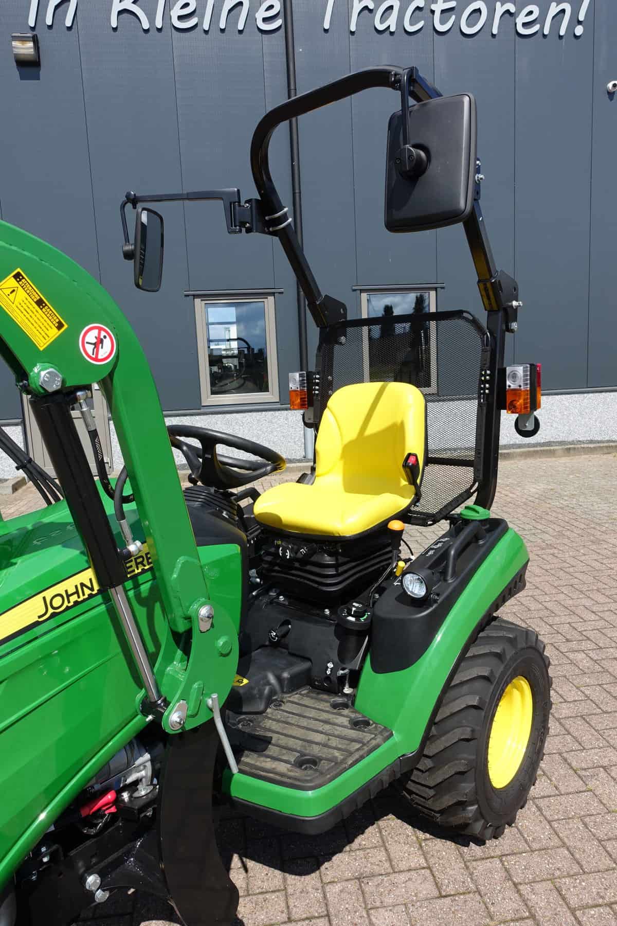 John Deere 1026R 4wd HST - Afbeelding 11