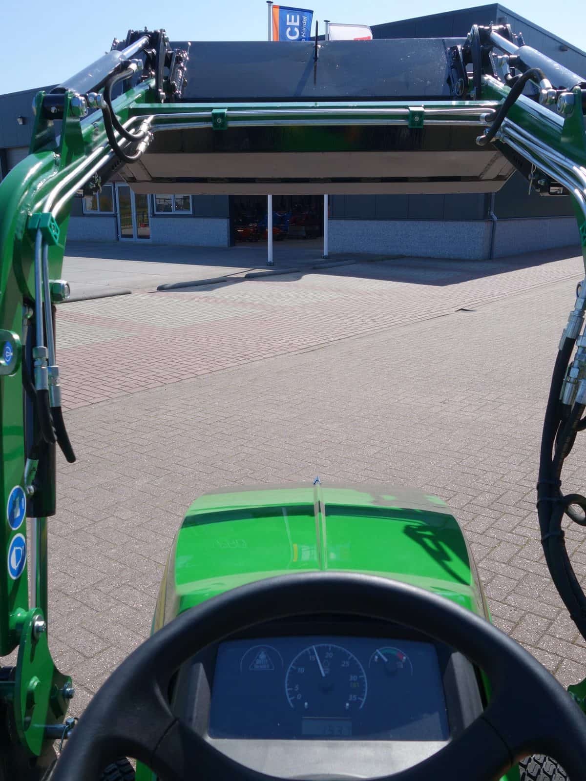 John Deere 1026R 4wd HST - Afbeelding 12