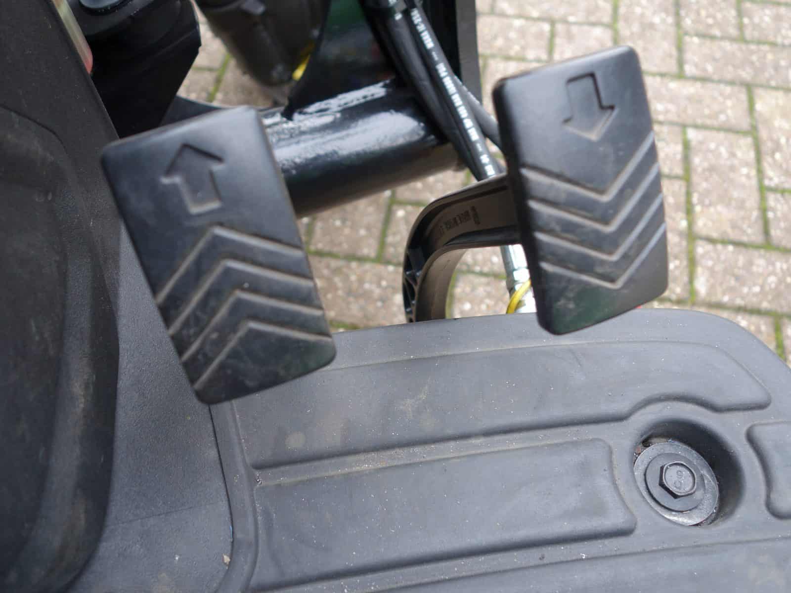 John Deere 1026R 4wd HST - Afbeelding 13