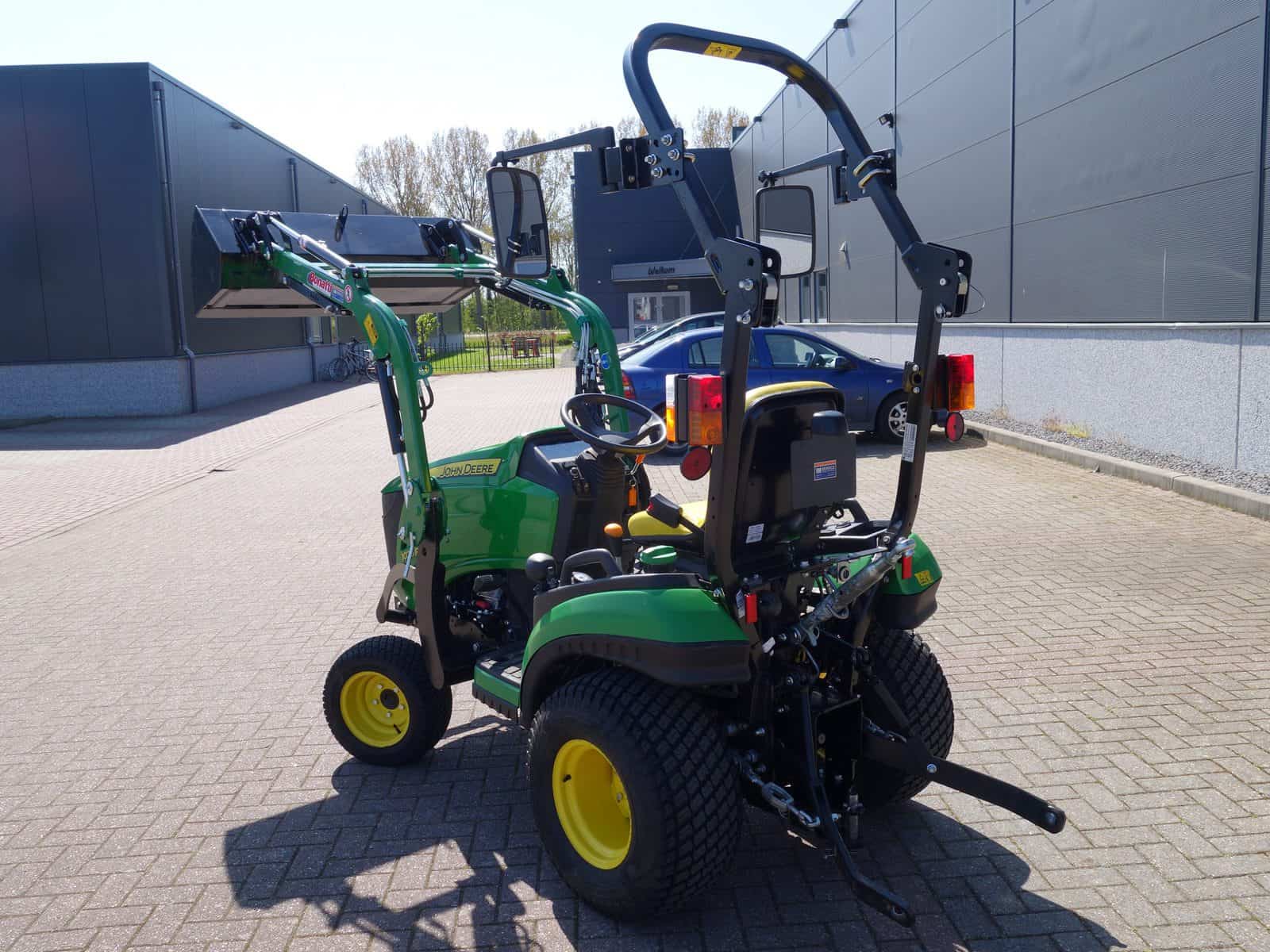 John Deere 1026R 4wd HST - Afbeelding 15