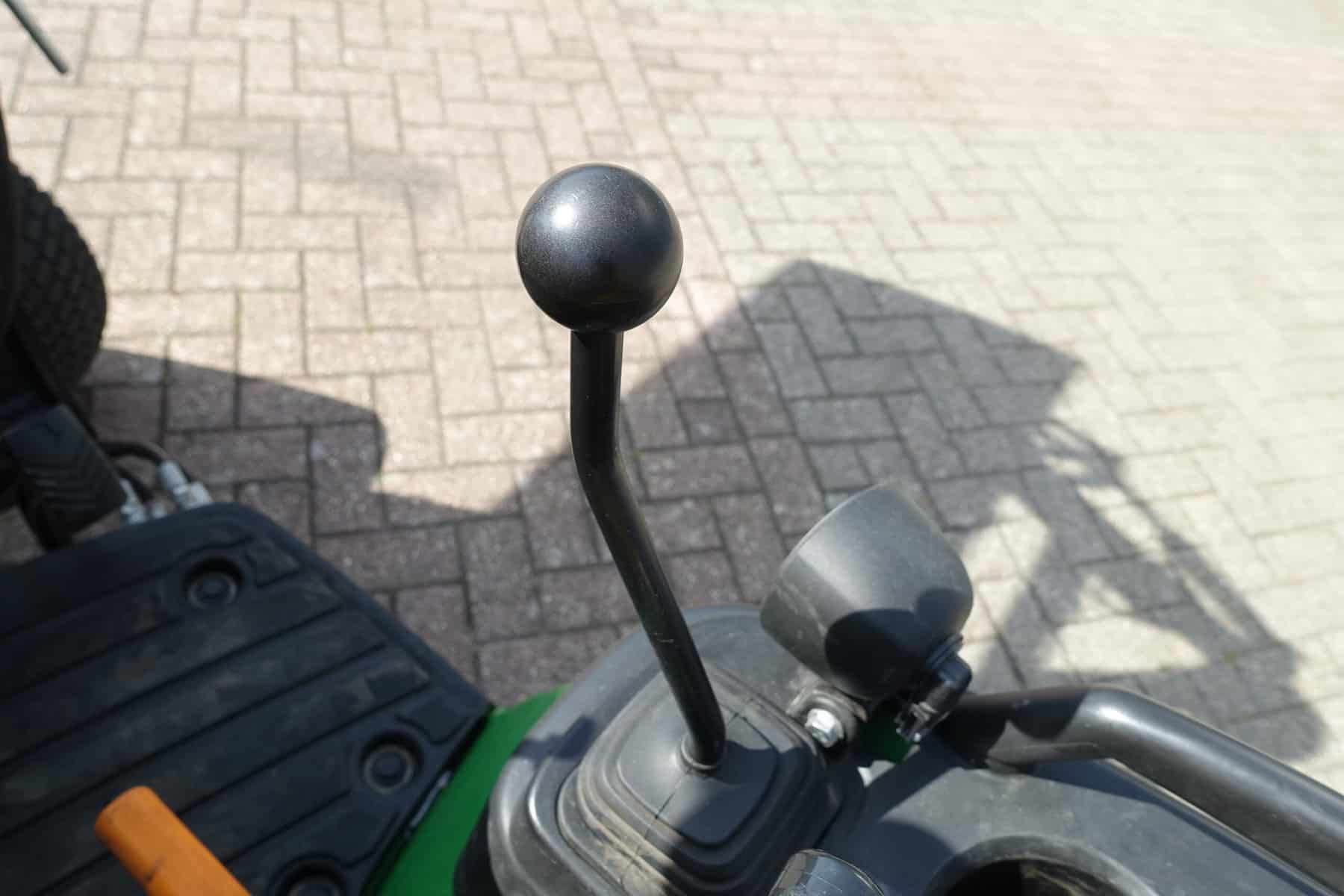 John Deere 1026R 4wd HST - Afbeelding 15