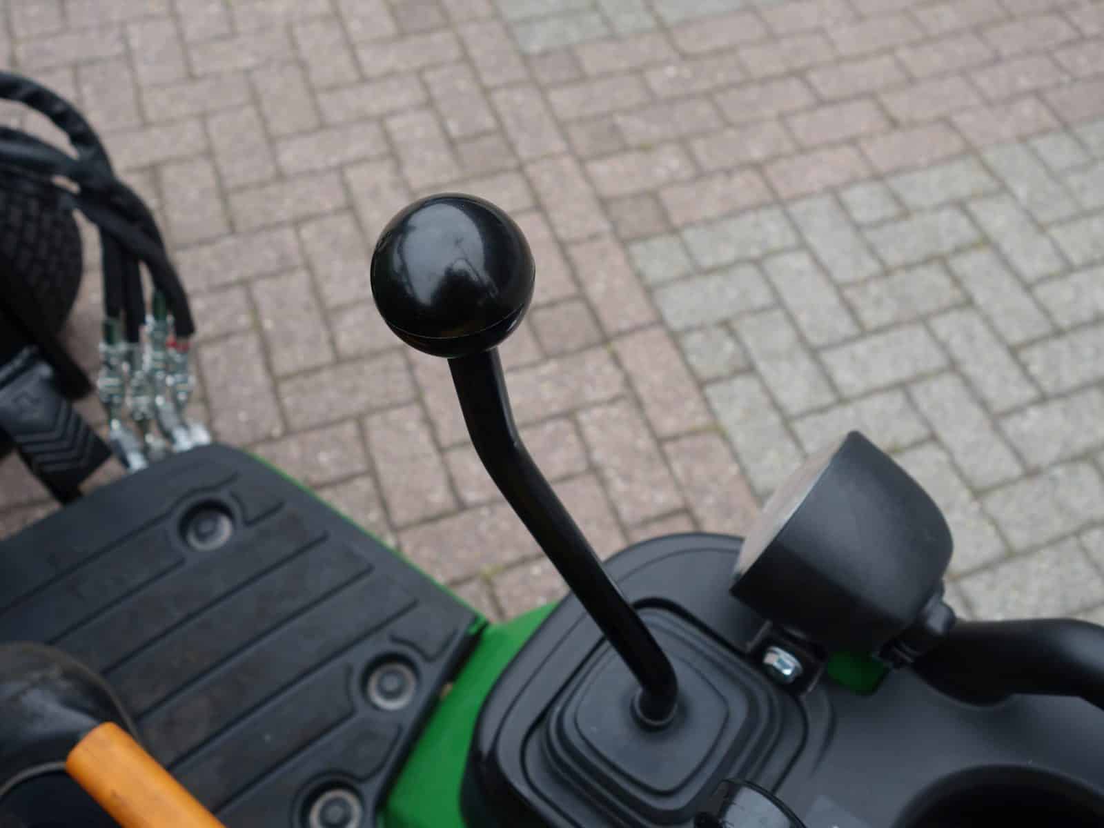 John Deere 1026R 4wd HST - Afbeelding 17