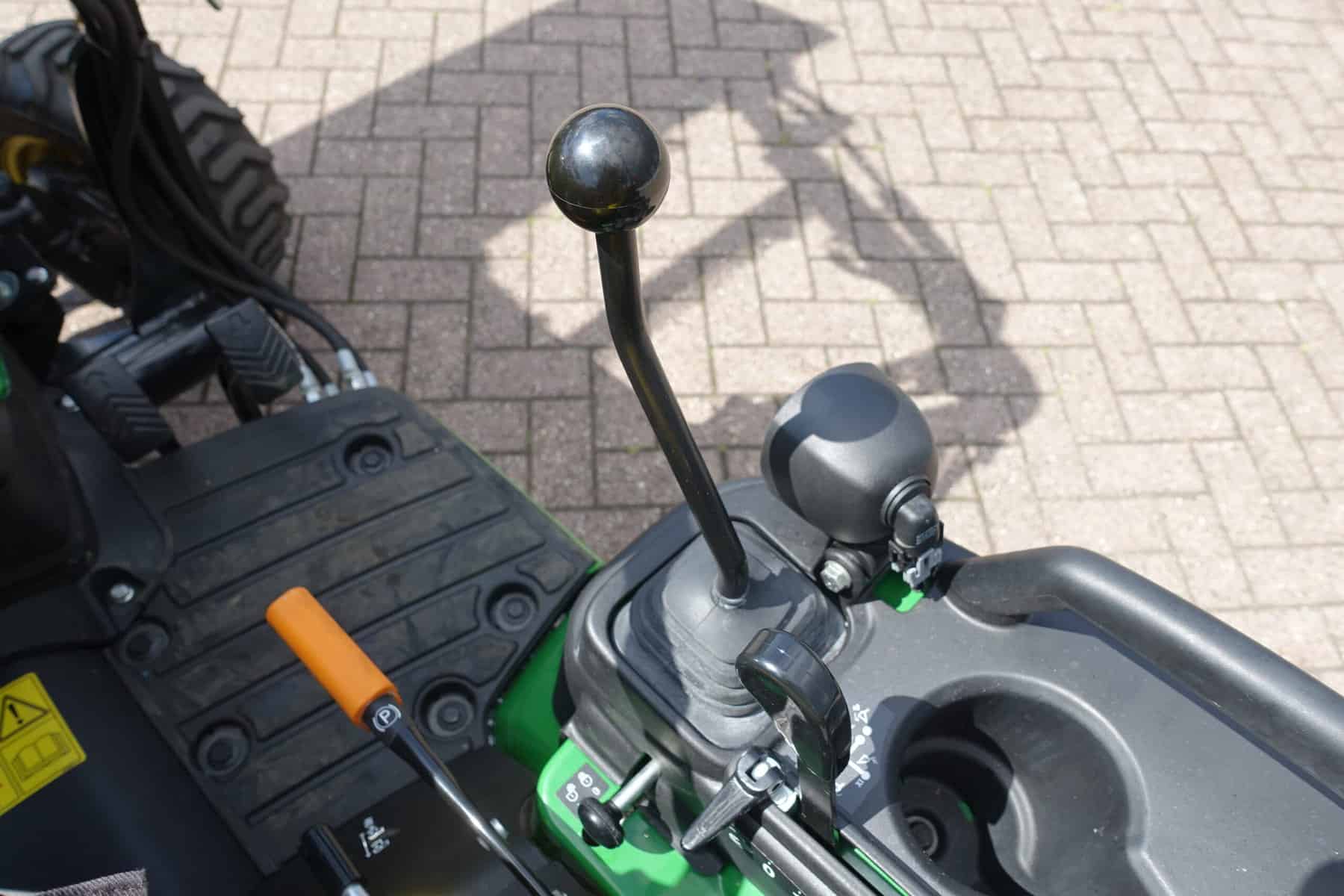 John Deere 1026R 4wd HST - Afbeelding 17