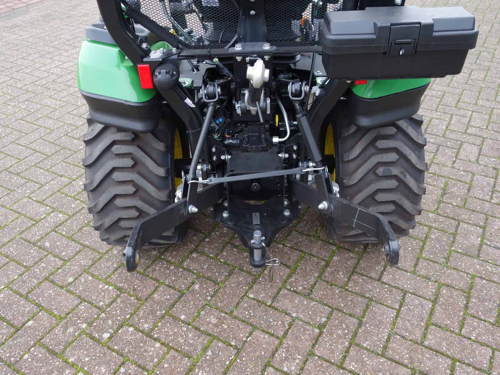 John Deere 1026R 4wd HST - Afbeelding 17