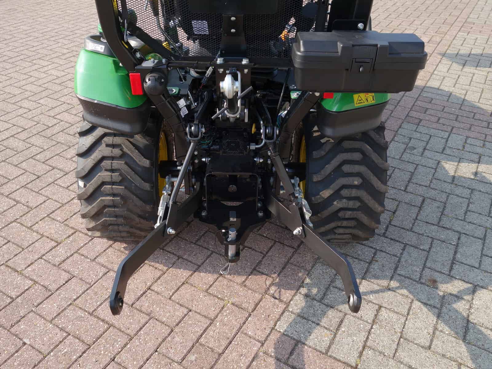 John Deere 1026R 4wd HST - Afbeelding 18