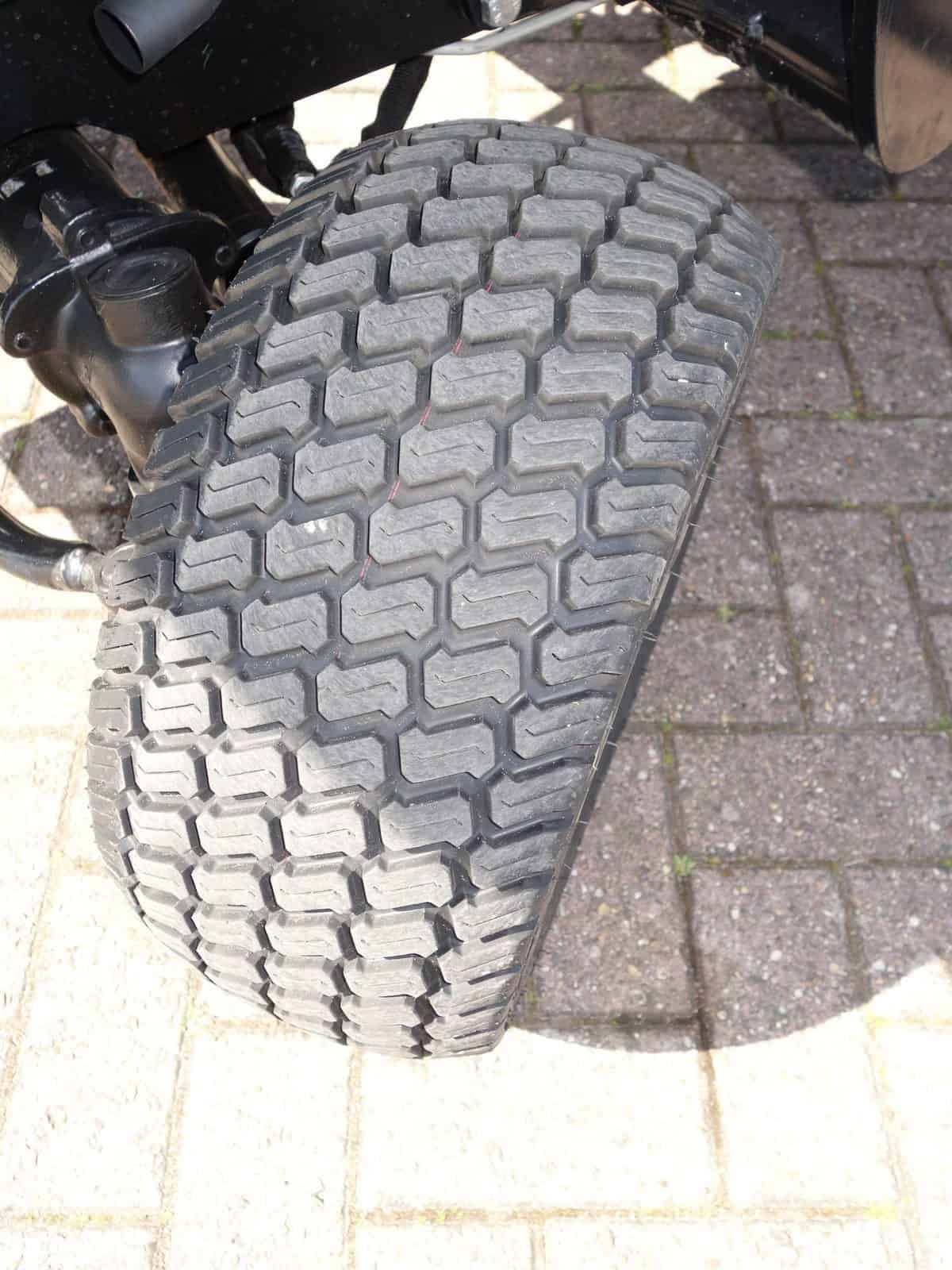 John Deere 1026R 4wd HST - Afbeelding 24