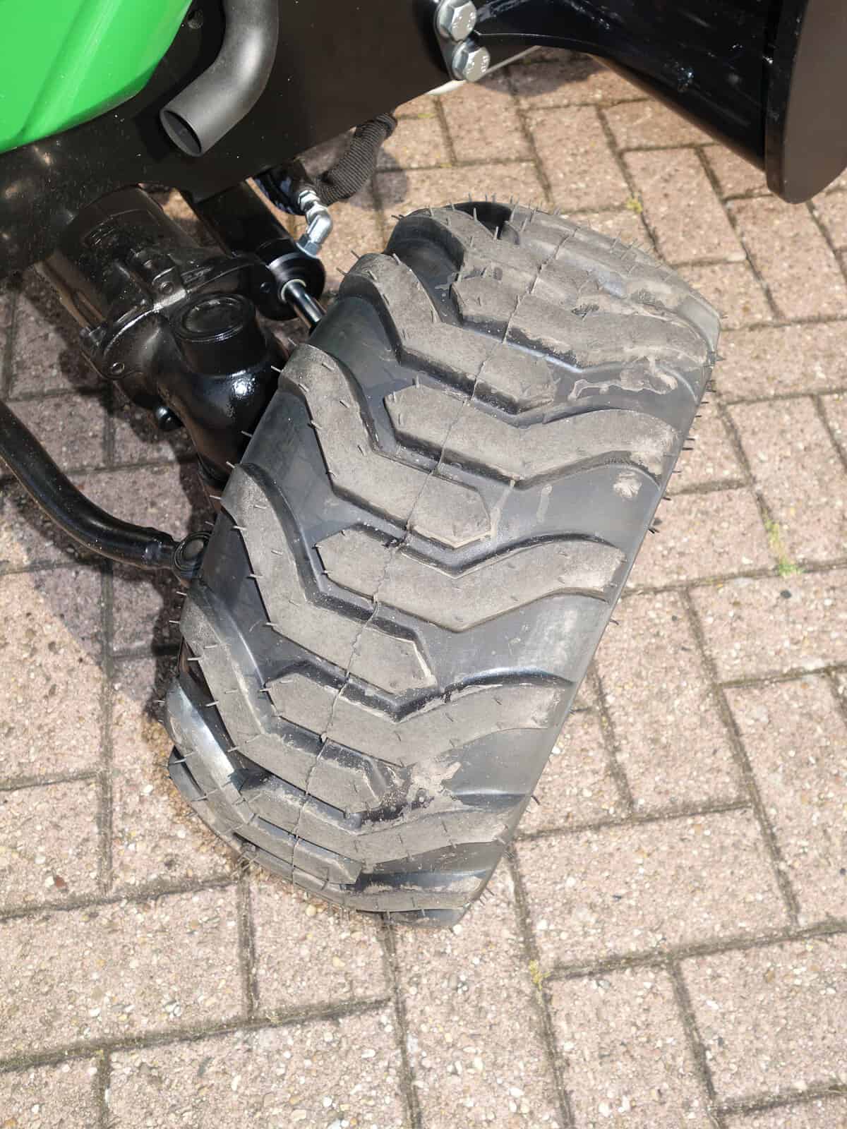 John Deere 1026R 4wd HST - Afbeelding 26