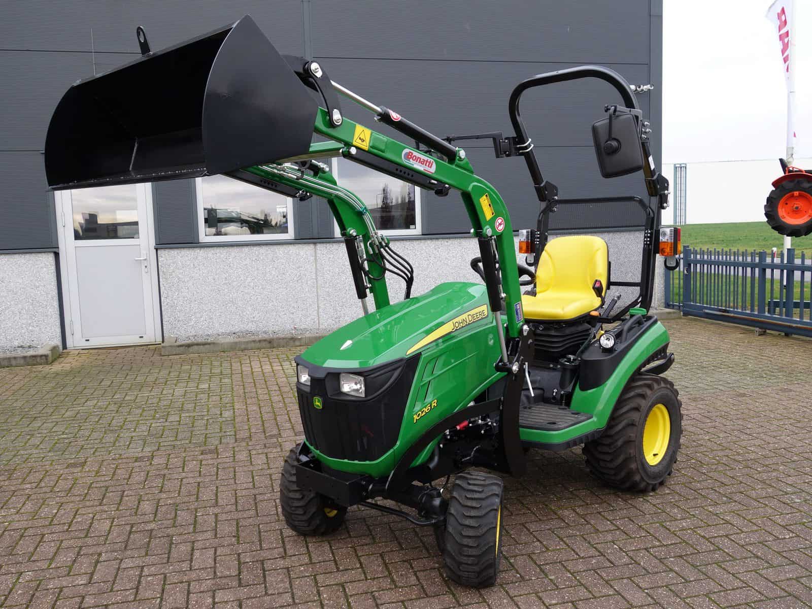 John Deere 1026R 4wd HST - Afbeelding 3