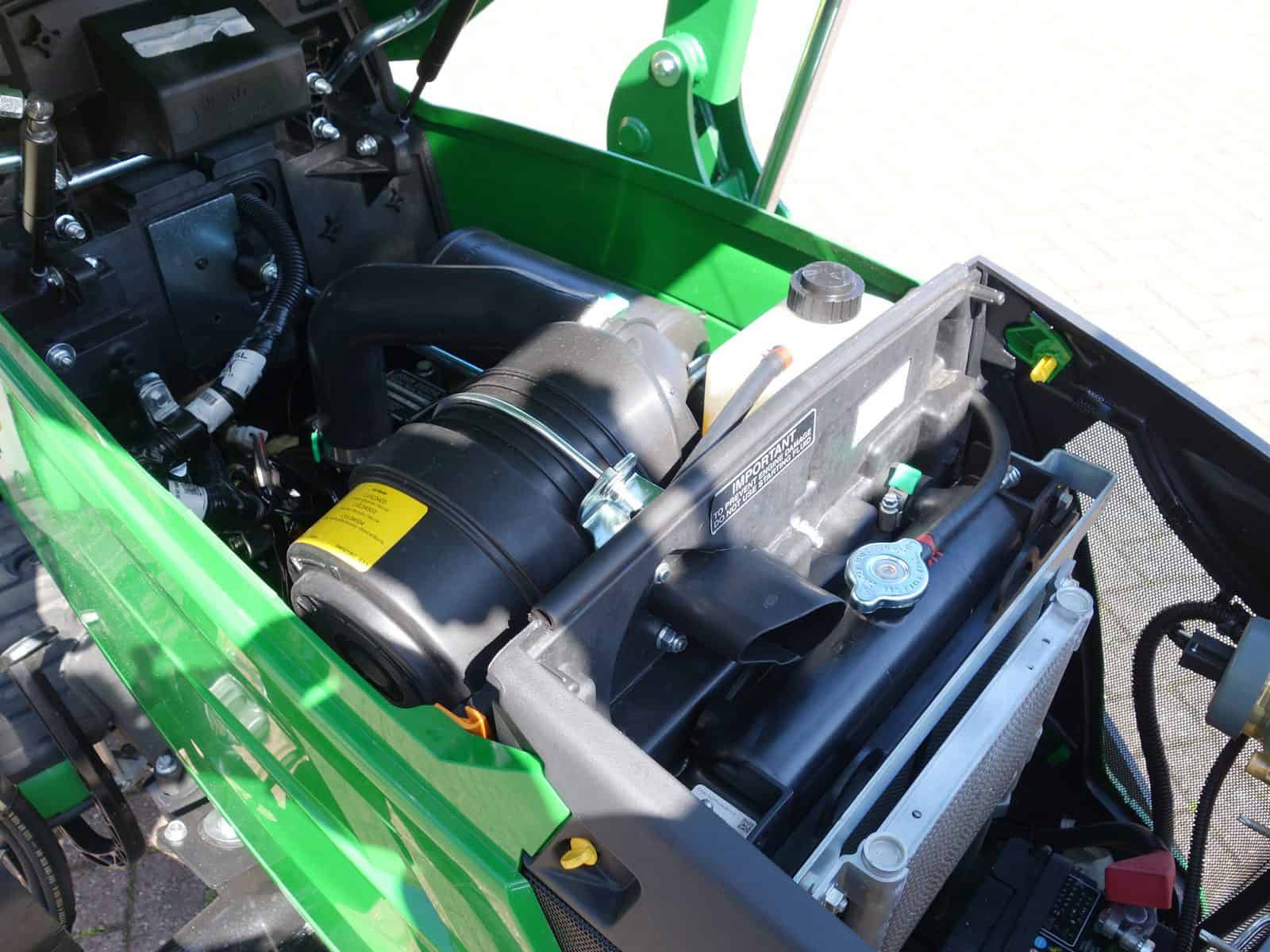 John Deere 1026R 4wd HST - Afbeelding 31