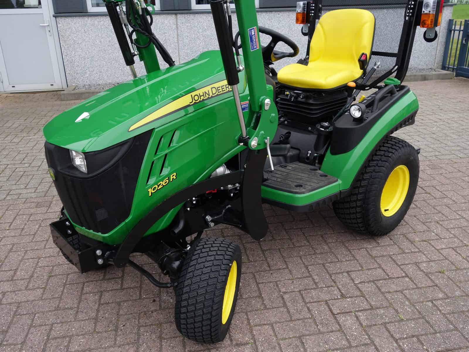 John Deere 1026R 4wd HST - Afbeelding 4