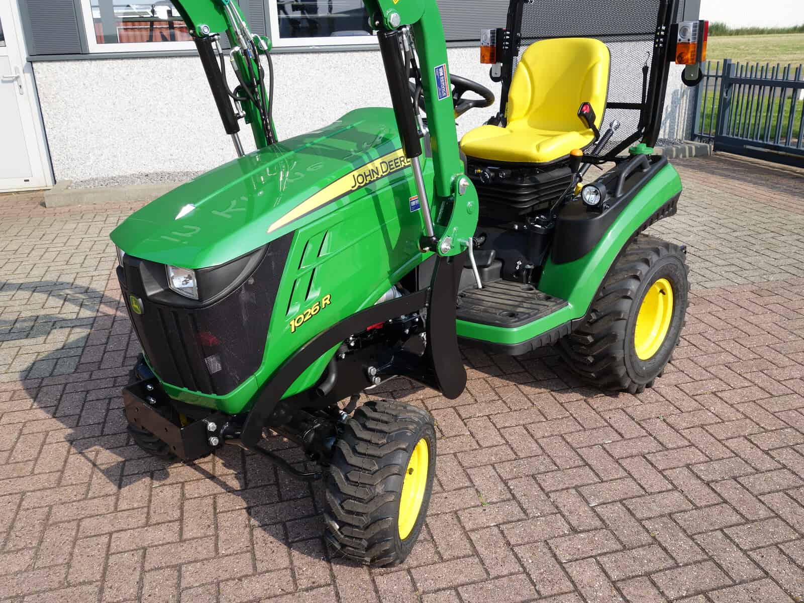 John Deere 1026R 4wd HST - Afbeelding 4