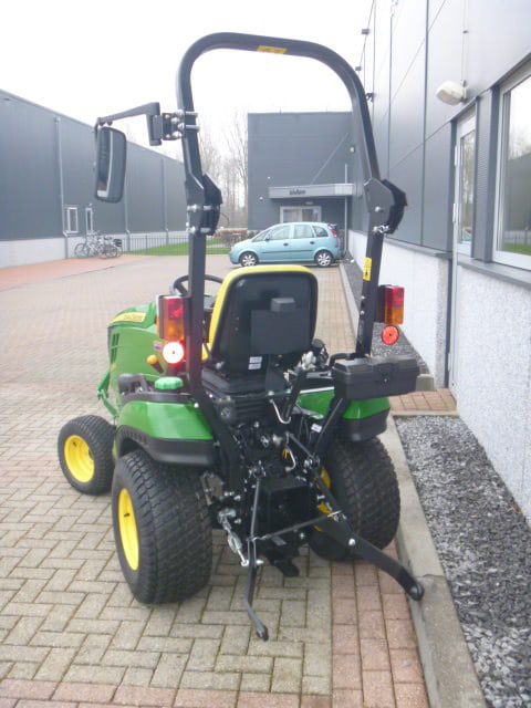 John Deere 1026R - Afbeelding 17