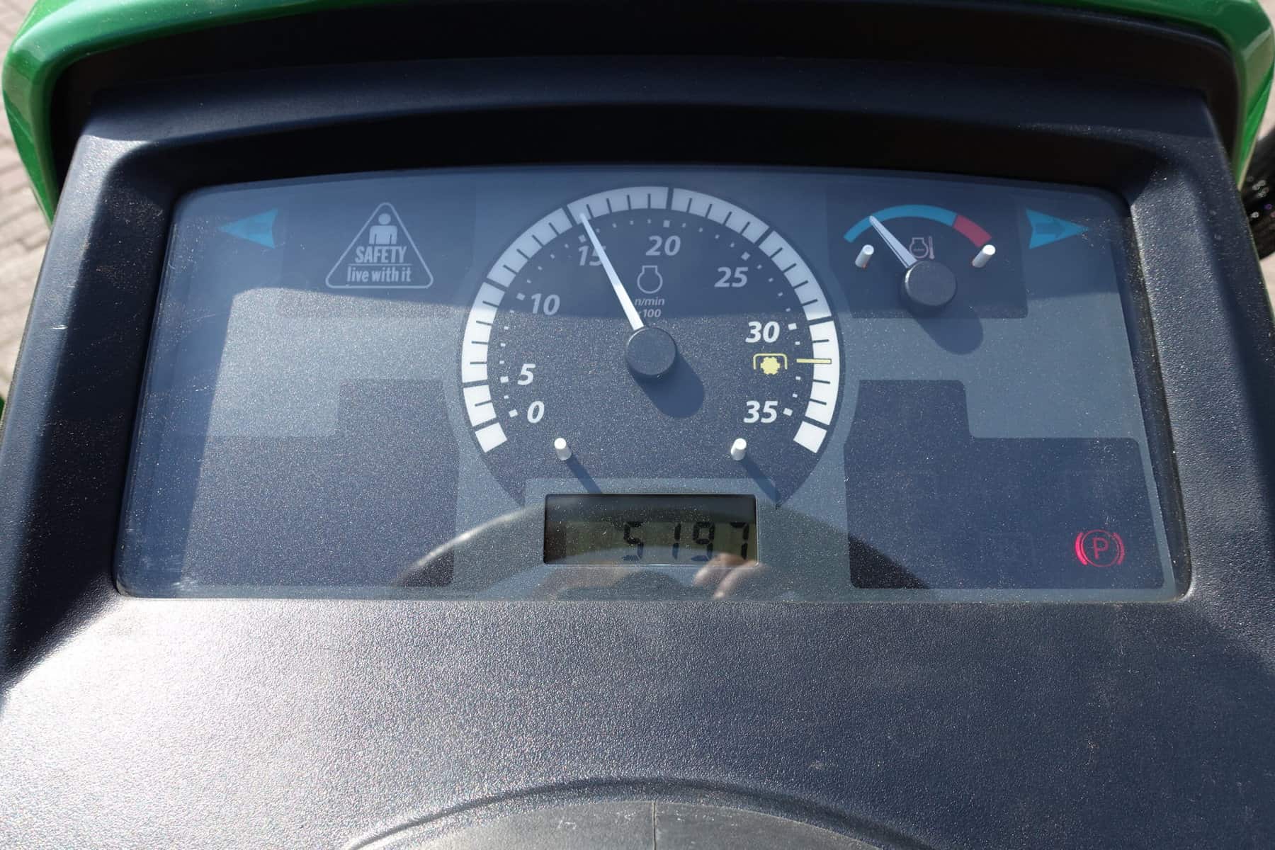 John Deere 1026R 4wd HST - Afbeelding 12