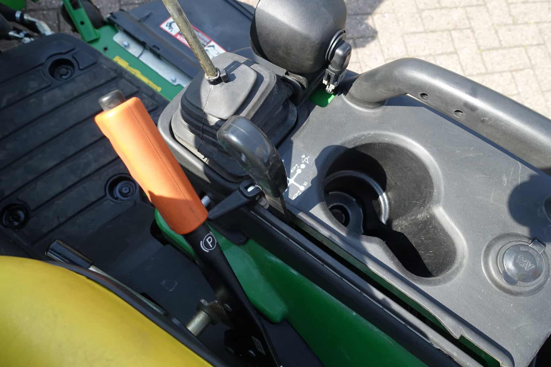 John Deere 1026R 4wd HST - Afbeelding 16