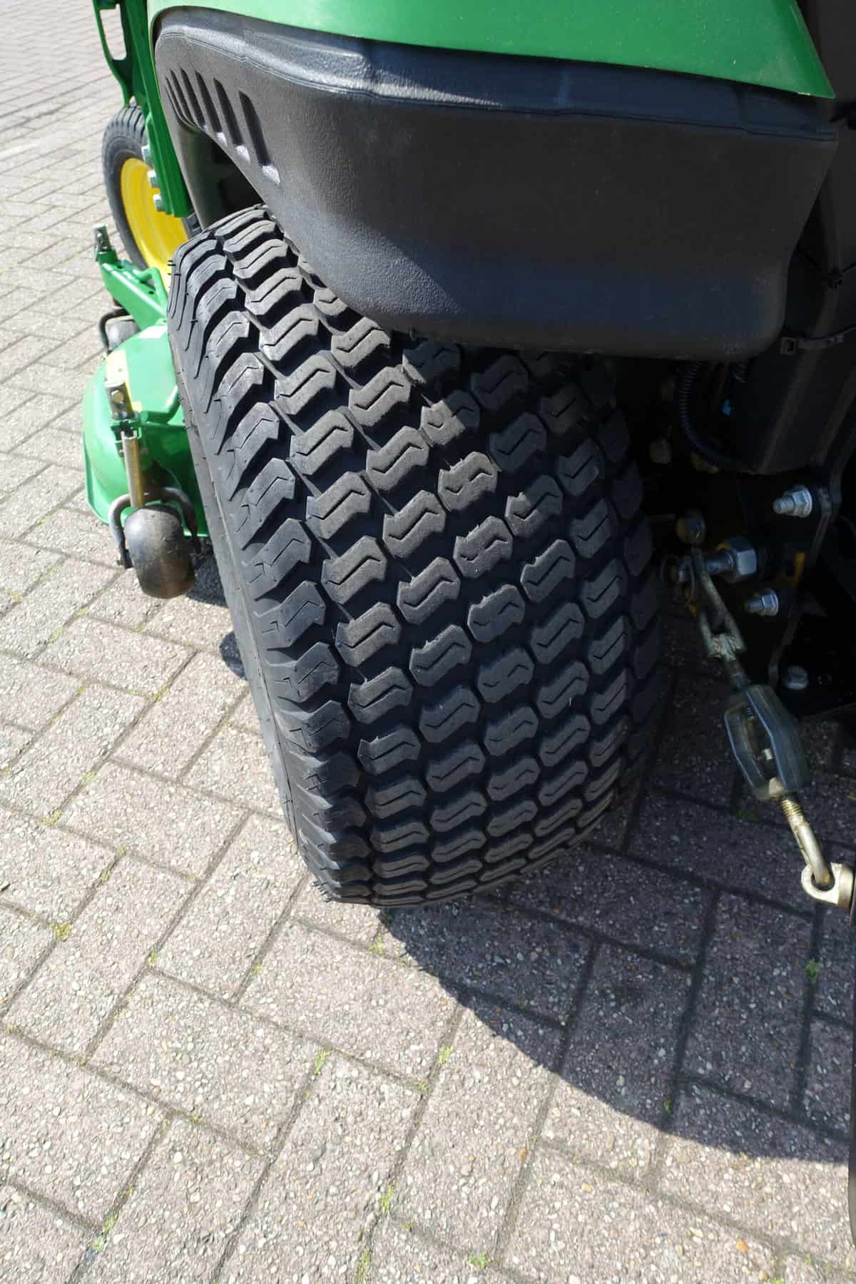 John Deere 1026R 4wd HST - Afbeelding 28